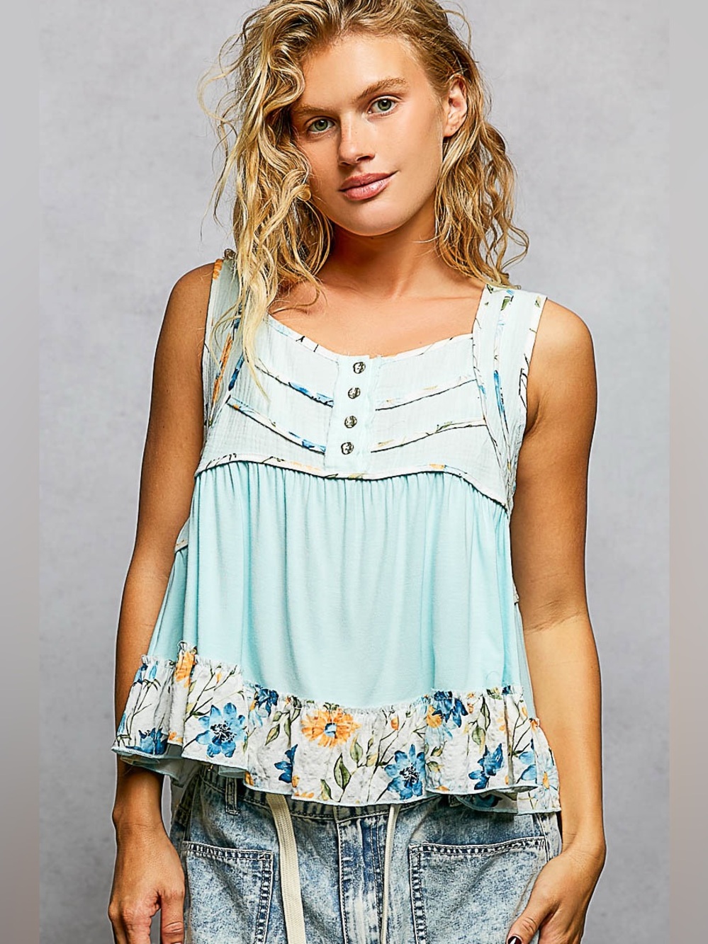 POL Light Blue Floral Trim Sleeveless Women's Top